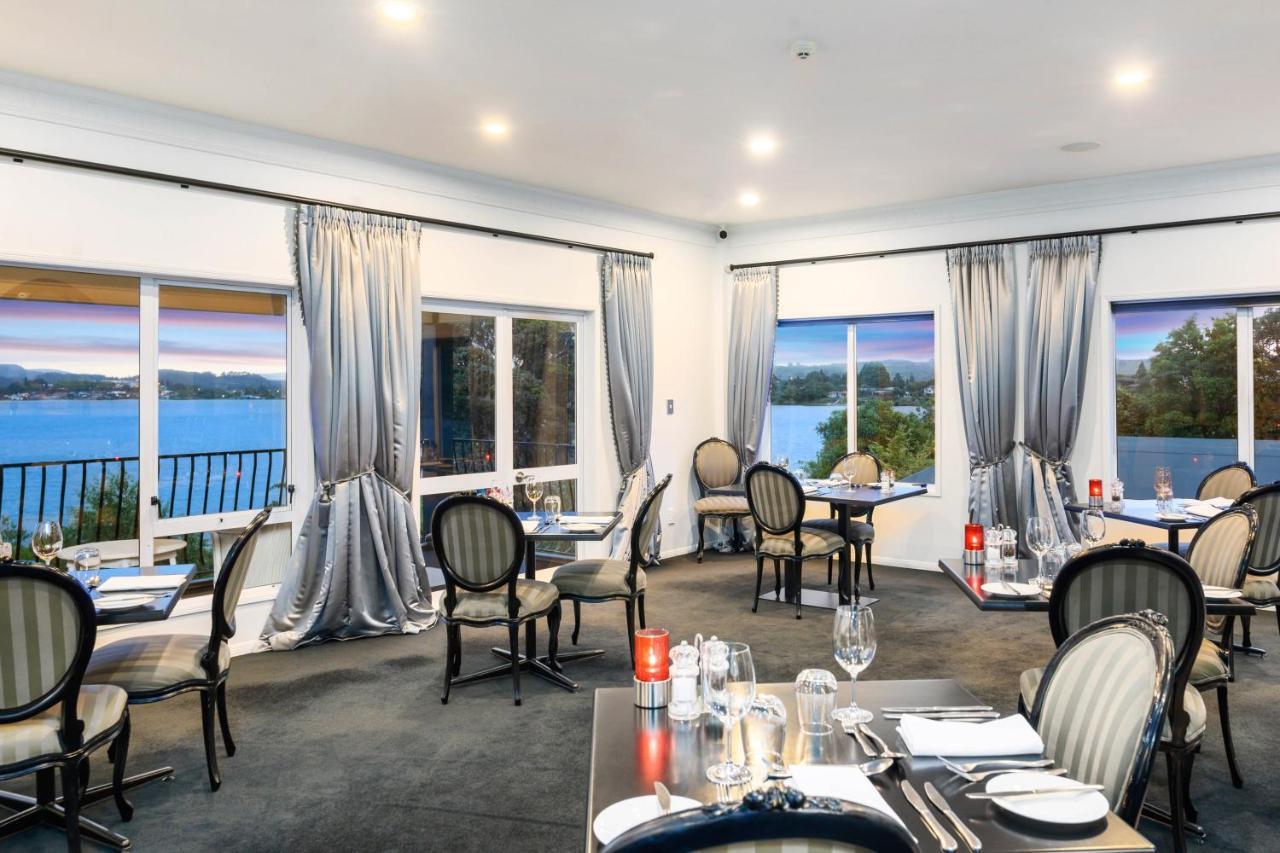 Black Swan Lakeside Boutique Hotel Роторуа Екстер'єр фото