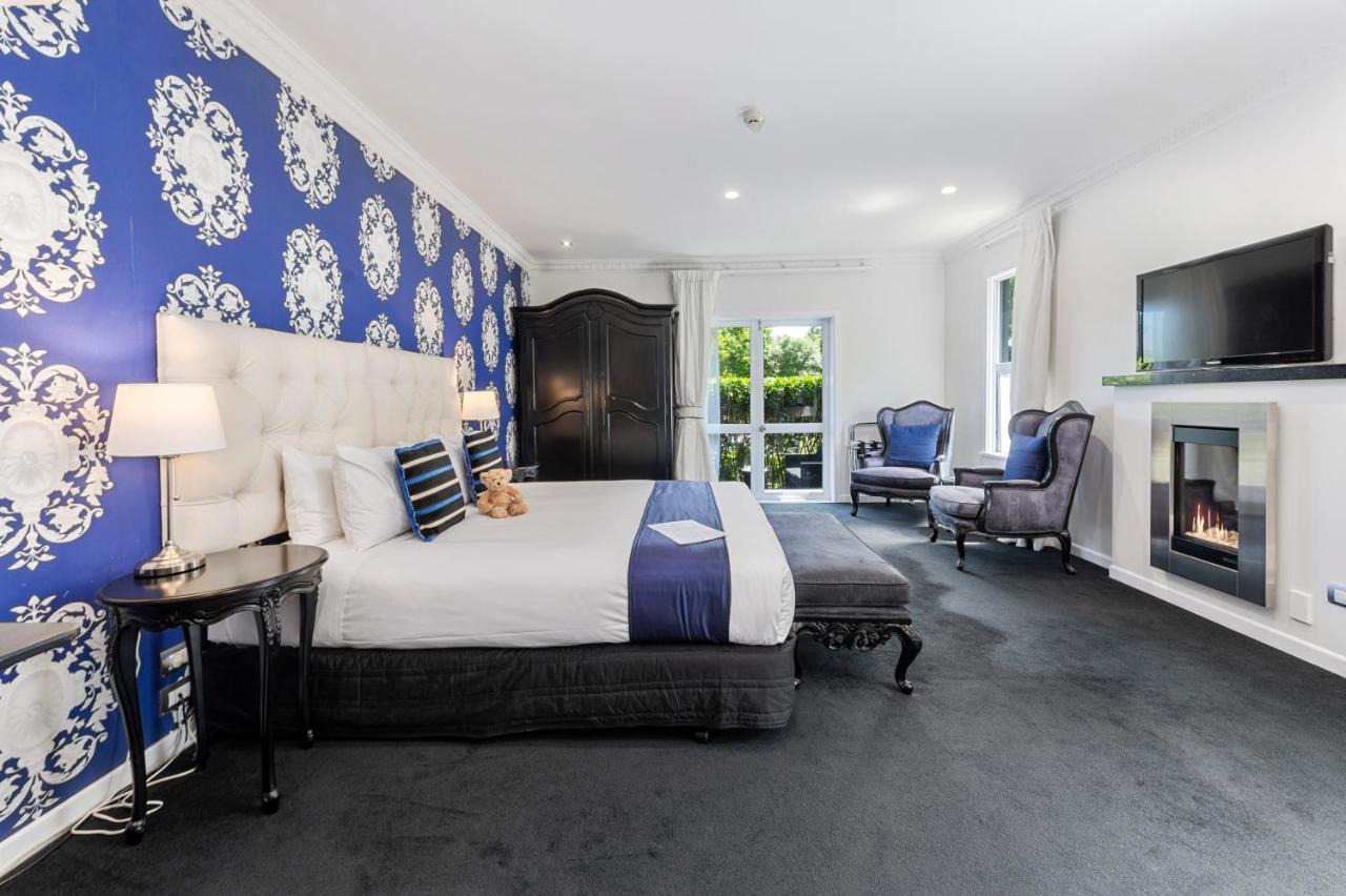 Black Swan Lakeside Boutique Hotel Роторуа Екстер'єр фото