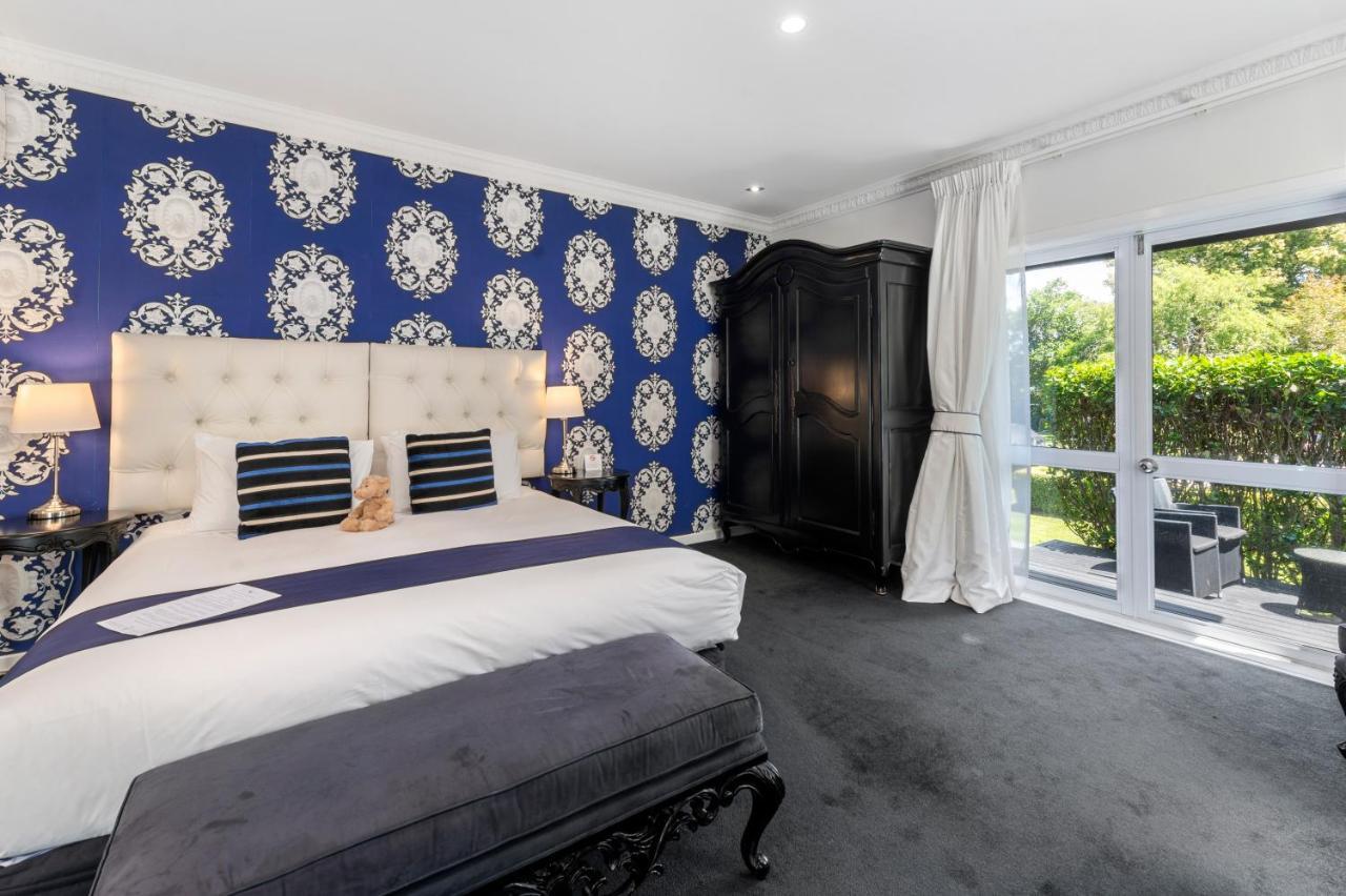 Black Swan Lakeside Boutique Hotel Роторуа Екстер'єр фото
