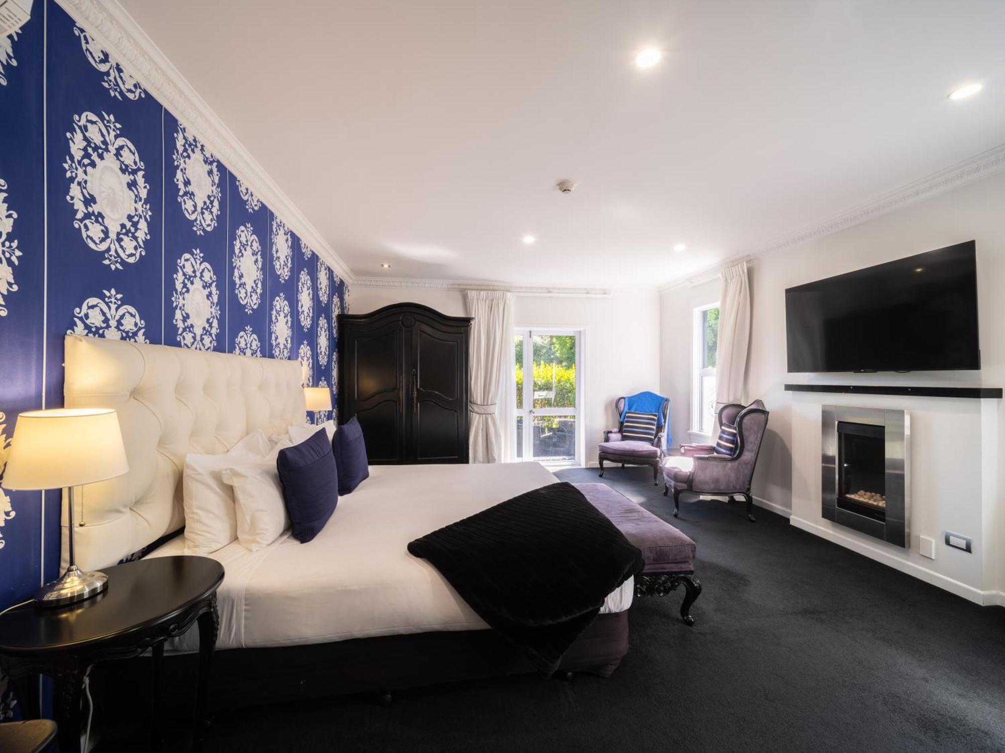 Black Swan Lakeside Boutique Hotel Роторуа Екстер'єр фото