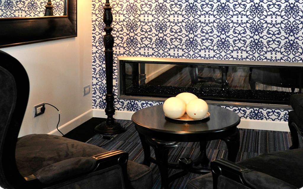 Black Swan Lakeside Boutique Hotel Роторуа Екстер'єр фото